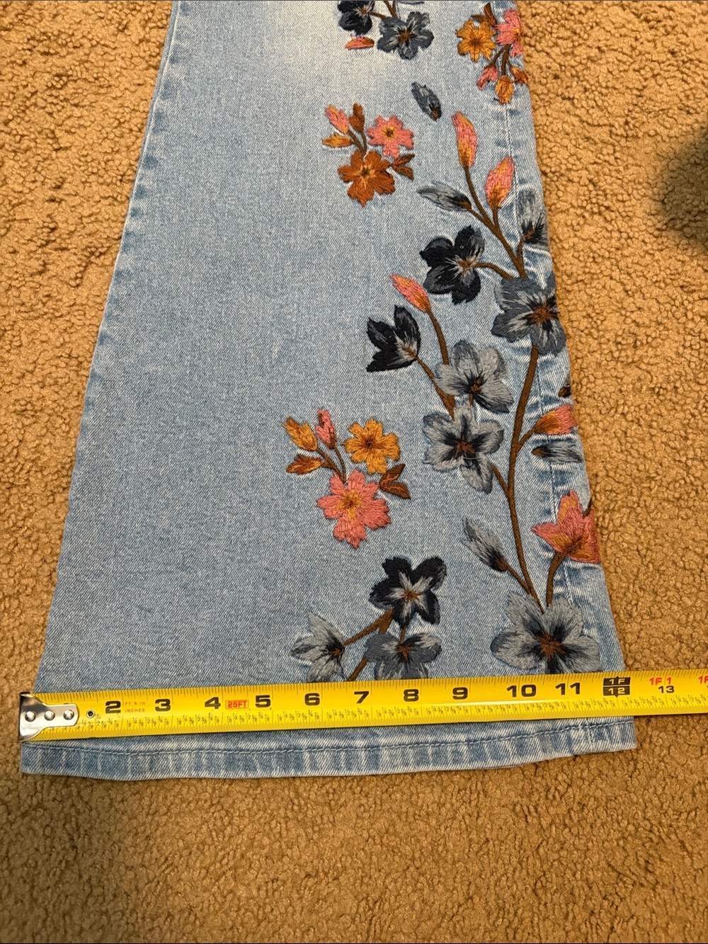 NWOT DRIFTWOOD Farrah Floral Embroidered Flare Jean 32 - Picture 6 of 7